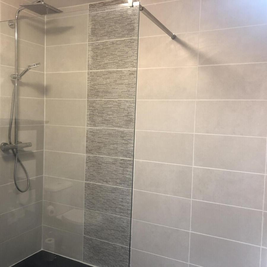 Blacksmiths Cottage In Blanzay - 3 Beds Екстер'єр фото
