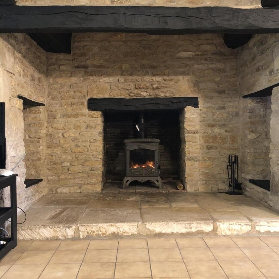Blacksmiths Cottage In Blanzay - 3 Beds Екстер'єр фото